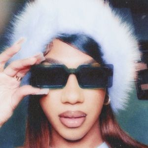 Meet your Posher, Sodieeee